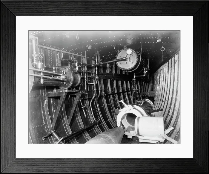 Framed Print : Destroyer, torpedo tube, between 1882 and 1901. Creator: Unknown Framed Print : Destroyer, torpedo tube, between 1882 and 1901. Creator: Unknown