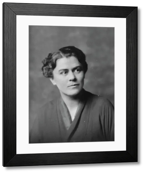 Framed Print : Morris, J.R. Mrs. portrait photograph, 1916. Creator: Arnold Genthe Framed Print : Morris, J.R. Mrs. portrait photograph, 1916. Creator: Arnold Genthe