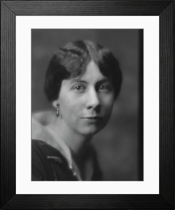 Framed Print : Osbourn, Lloyd, Mrs. portrait photograph, 1915 Feb. 6. Creator: Arnold Genthe Framed Print : Osbourn, Lloyd, Mrs. portrait photograph, 1915 Feb. 6. Creator: Arnold Genthe