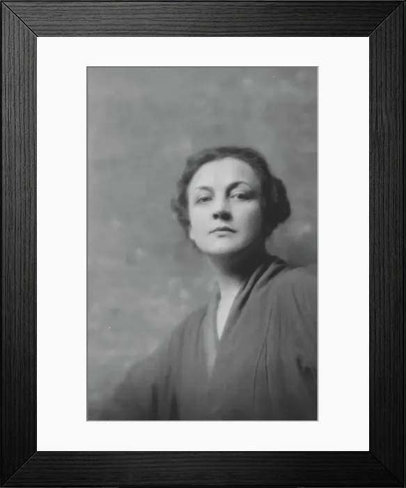 Framed Print : Read, Mrs. portrait photograph, 1916. Creator: Arnold Genthe Framed Print : Read, Mrs. portrait photograph, 1916. Creator: Arnold Genthe