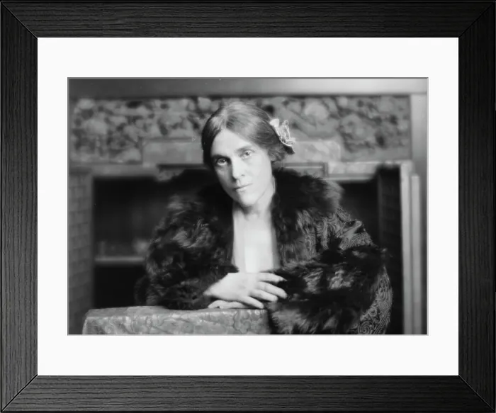 Framed Print : Roberts, Mary, Mrs. portrait photograph, 1915. Creator: Arnold Genthe Framed Print : Roberts, Mary, Mrs. portrait photograph, 1915. Creator: Arnold Genthe