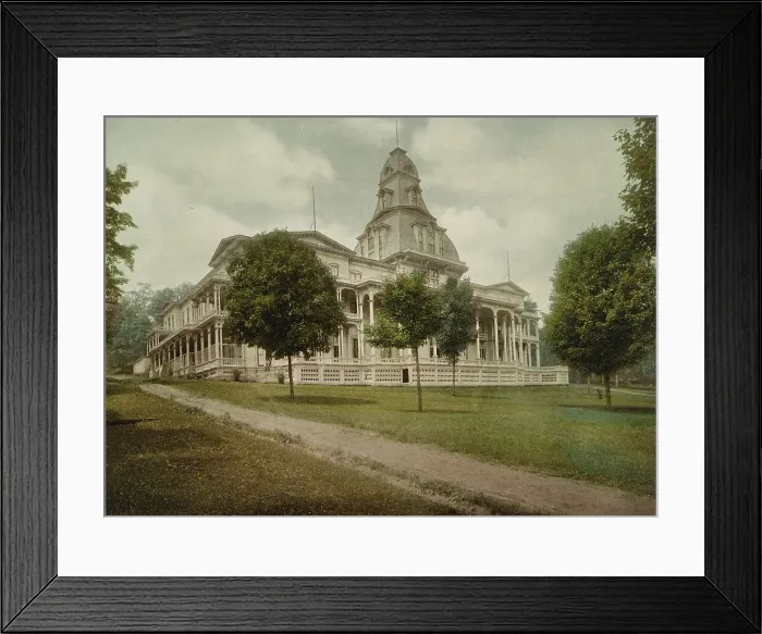 Framed Print : Athenaeum Hotel, Chautauqua, New York, c1898. Creator: Unknown Framed Print : Athenaeum Hotel, Chautauqua, New York, c1898. Creator: Unknown