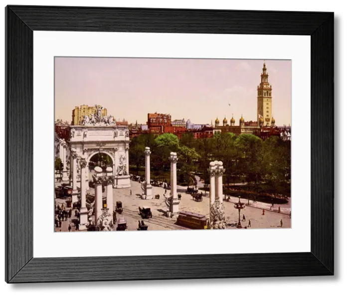 Framed Print : The Naval Arch at Madison Square, New York City, ca 1900. Creator: Unknown Framed Print : The Naval Arch at Madison Square, New York City, ca 1900. Creator: Unknown