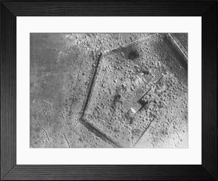 Framed Print : Le Fort de Douaumont, vu de 1, 200 metres d'altitude, le 19 mai 1916, 1916. Creator: Unknown Framed Print : Le Fort de Douaumont, vu de 1, 200 metres d'altitude, le 19 mai 1916, 1916. Creator: Unknown