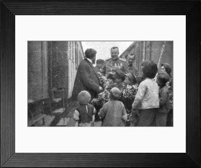 Framed Print : France et Russie; Un arret du train. M. Albert Thomas achete des fleurs a ces enfants... 1916. Creator: Unknown Framed Print : France et Russie; Un arret du train. M. Albert Thomas achete des fleurs a ces enfants... 1916. Creator: Unknown