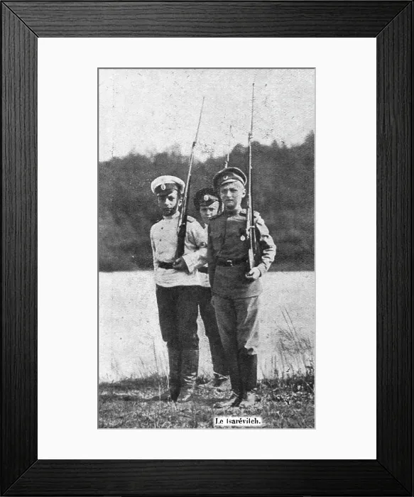 Framed Print : Le grand-duc heritier et ses deux compagnons de jeux militaires, 1916. Creator: Unknown Framed Print : Le grand-duc heritier et ses deux compagnons de jeux militaires, 1916. Creator: Unknown