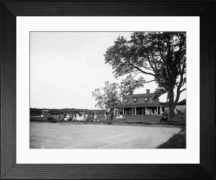 Framed Print : Golf club, Manhanset House, Shelter Island, N.Y. between 1900 and 1905. Creator: Unknown Framed Print : Golf club, Manhanset House, Shelter Island, N.Y. between 1900 and 1905. Creator: Unknown