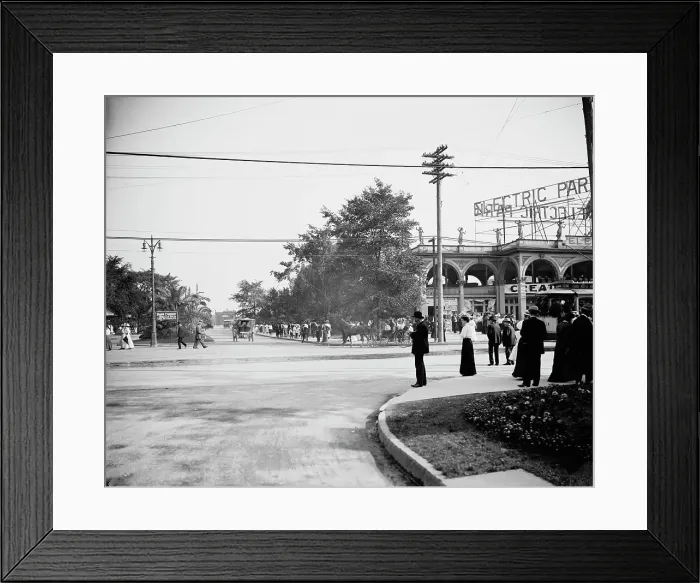 Framed Print : Approach to Belle Isle Bridge, Detroit, Mich. between 1900 and 1910. Creator: Unknown Framed Print : Approach to Belle Isle Bridge, Detroit, Mich. between 1900 and 1910. Creator: Unknown