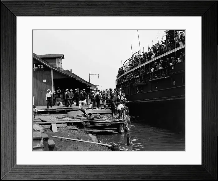 Framed Print : D. & C. [Detroit & Cleveland Navigation Co.] steamer at dock, Cheboygan, Mich. c1900-1910. Creator: Unknown. D. & C. [Detroit & Cleveland Navigation Co.] steamer at dock, Cheboygan, Mich. c1900-1910. Creator: Unknown