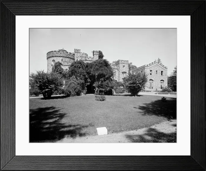Framed Print : Castle School, Tarrytown, N.Y. between 1910 and 1920. Creator: Unknown Framed Print : Castle School, Tarrytown, N.Y. between 1910 and 1920. Creator: Unknown
