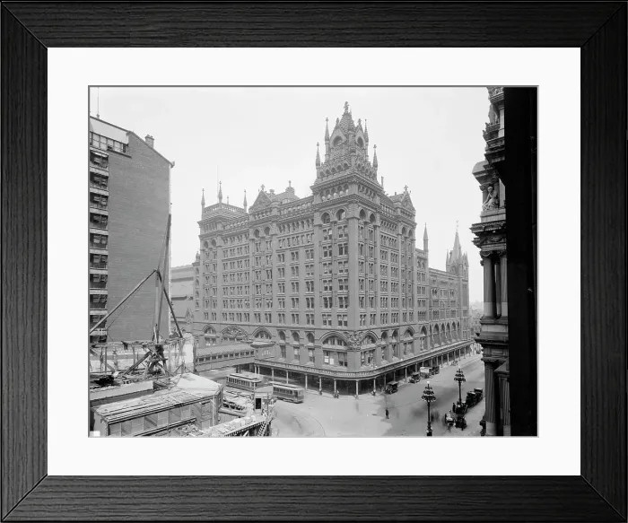 Framed Print : Broad Street station, Philadelphia, Pa. c.between 1910 and 1920. Creator: Unknown Framed Print : Broad Street station, Philadelphia, Pa. c.between 1910 and 1920. Creator: Unknown