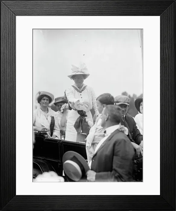 Framed Print : Dennett, Mrs. Mary Ware - Suffragette, 1913. Creator: Harris & Ewing. Dennett, Mrs. Mary Ware - Suffragette, 1913. Creator: Harris & Ewing Framed Print : Dennett, Mrs. Mary Ware - Suffragette, 1913. Creator: Harris & Ewing. Dennett, Mrs. Mary Ware - Suffragette, 1913. Creator: Harris & Ewing
