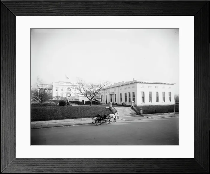 Framed Print : Presidential office and White House, Wash. D.C. between 1900 and 1910. Creator: Unknown Framed Print : Presidential office and White House, Wash. D.C. between 1900 and 1910. Creator: Unknown