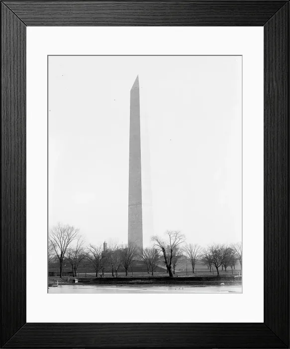 Framed Print : Washington Monument, Wash. D.C. between 1900 and 1910. Creator: Unknown Framed Print : Washington Monument, Wash. D.C. between 1900 and 1910. Creator: Unknown
