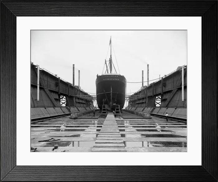 Framed Print : Floating dry dock, Algiers, Louisiana, ca 1903. Creator: Unknown