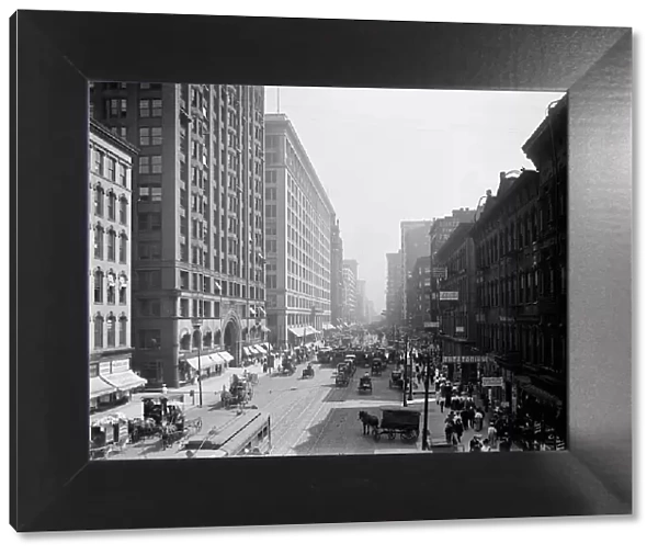 State Street, south from Lake Street, Chicago, Ill. between 1900 and 1910. Creator: Unknown
