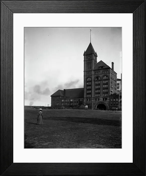 Framed Print : Illinois Central [Railway] station, Chicago, Ill. between 1900 and 1910. Creator: Unknown