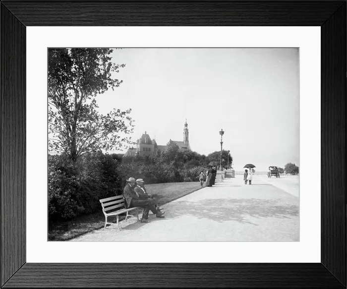 Framed Print : Lake Shore Drive, Jackson Park, Chicago, Ill. c1906. Creator: Unknown Framed Print : Lake Shore Drive, Jackson Park, Chicago, Ill. c1906. Creator: Unknown