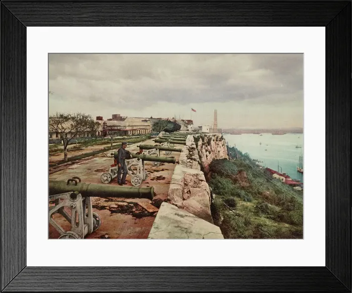 Framed Print : El parapeto de la Cabana, Habana, c1900. Creator: William H. Jackson Framed Print : El parapeto de la Cabana, Habana, c1900. Creator: William H. Jackson