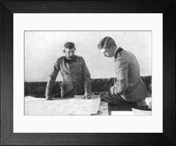 Framed Print : Au quartier general du roi de Roumanie; le roi Ferdinand et son fils aine, le prince... 1916. Creator: Unknown Framed Print : Au quartier general du roi de Roumanie; le roi Ferdinand et son fils aine, le prince... 1916. Creator: Unknown