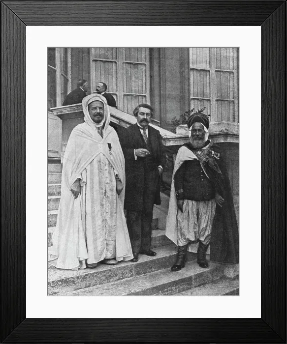 Framed Print : La mission Musulmane; apres le dejeuner de la mission musulmane aux Affaires etrangeres... 1916. Creator: Unknown Framed Print : La mission Musulmane; apres le dejeuner de la mission musulmane aux Affaires etrangeres... 1916. Creator: Unknown
