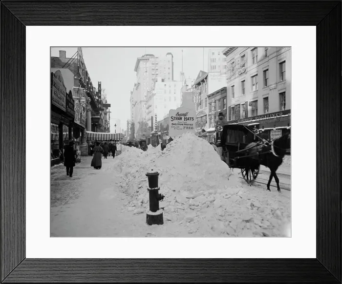 Framed Print : Piles of snow on Broadway, after storm, New York, c1905. Creator: Unknown Framed Print : Piles of snow on Broadway, after storm, New York, c1905. Creator: Unknown