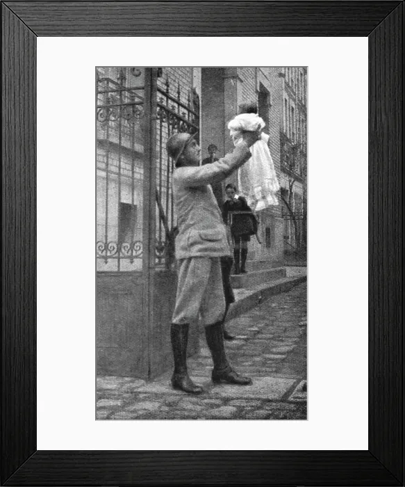 Framed Print : Les belles familles; le brigadier Gaston Meresse, aine de douze enfants, et sa petit... 1916. Creator: Unknown Framed Print : Les belles familles; le brigadier Gaston Meresse, aine de douze enfants, et sa petit... 1916. Creator: Unknown