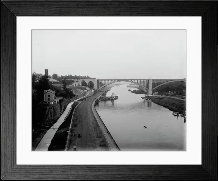 Framed Print : Washington Bridge and speedway, New York, c1900. Creator: Unknown Framed Print : Washington Bridge and speedway, New York, c1900. Creator: Unknown