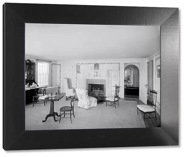 Interior, living room, New York City, between 1900 and 1910. Creator: Unknown