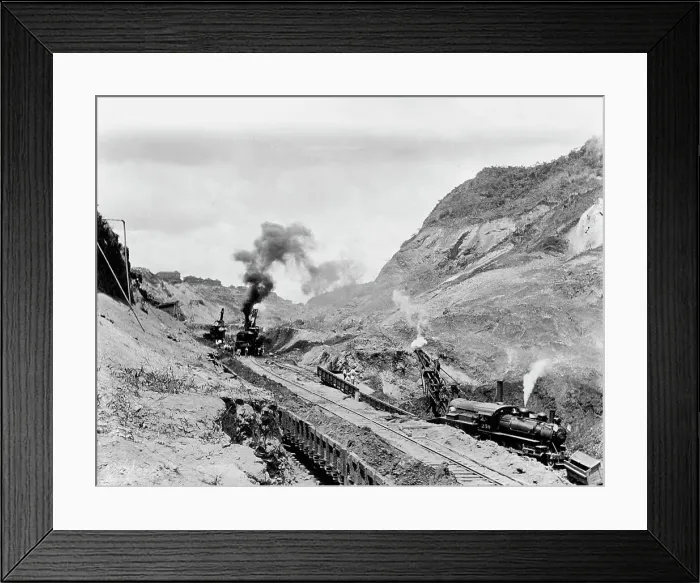 Framed Print : Famous Cucaracha slide, Panama Canal, c.between 1910 and 1914. Creator: Unknown