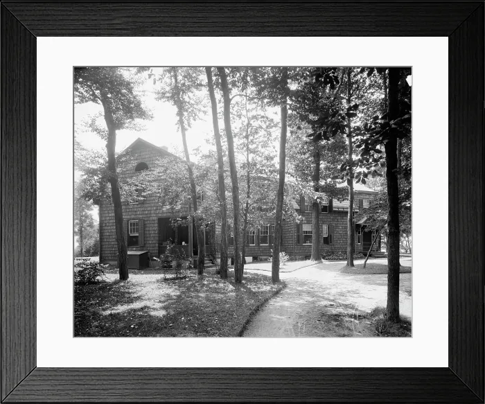Framed Print : Exterior view of house, end view, Mrs. Robert Hoe, Jr. Port Washington, N.Y. between 1900 and 1910 Creator: Unknown Framed Print : Exterior view of house, end view, Mrs. Robert Hoe, Jr. Port Washington, N.Y. between 1900 and 1910 Creator: Unknown