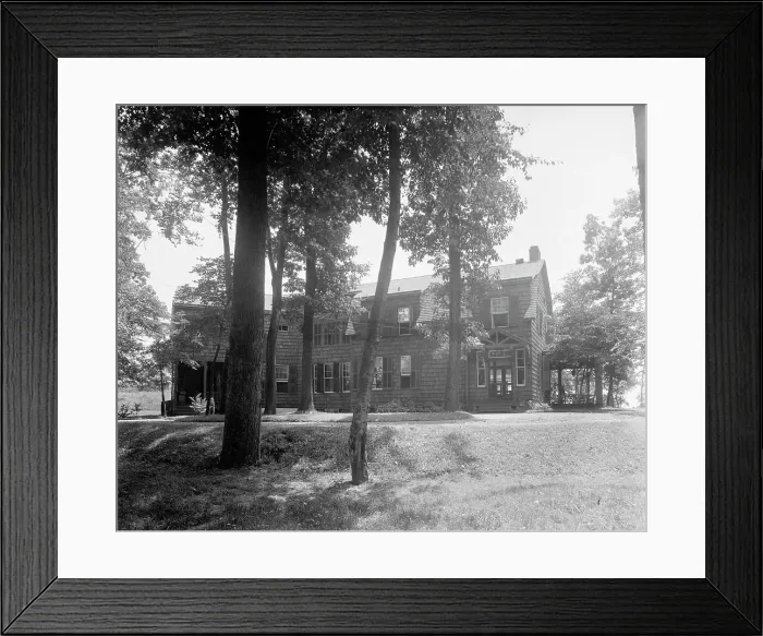 Framed Print : Exterior view of house, end view, Mrs. Robert Hoe, Jr. Port Washington, N.Y. between 1900 and 1910 Creator: Unknown Framed Print : Exterior view of house, end view, Mrs. Robert Hoe, Jr. Port Washington, N.Y. between 1900 and 1910 Creator: Unknown