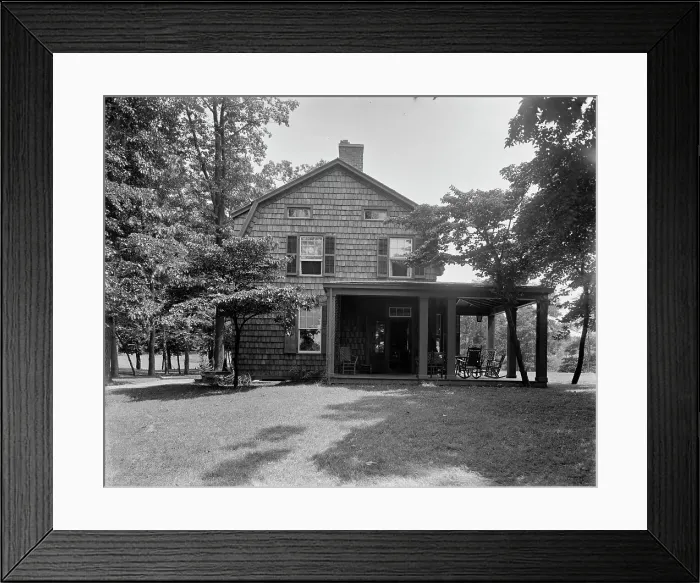 Framed Print : Exterior view of house, end view, Mrs. Robert Hoe, Jr. Port Washington, N.Y. between 1900 and 1910 Creator: Unknown Framed Print : Exterior view of house, end view, Mrs. Robert Hoe, Jr. Port Washington, N.Y. between 1900 and 1910 Creator: Unknown