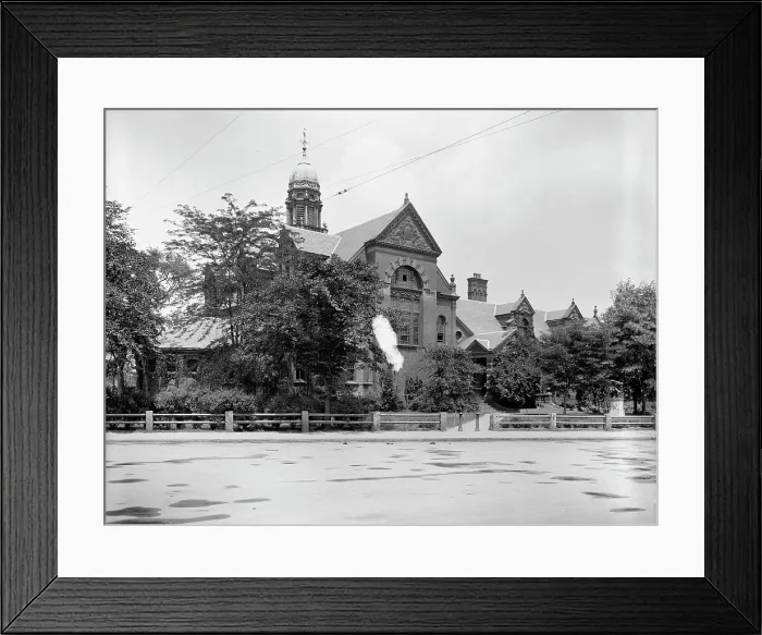 Framed Print : Hemenway gymnasium, Harvard University, Cambridge, Mass. between 1900 and 1920. Creator: Unknown Framed Print : Hemenway gymnasium, Harvard University, Cambridge, Mass. between 1900 and 1920. Creator: Unknown