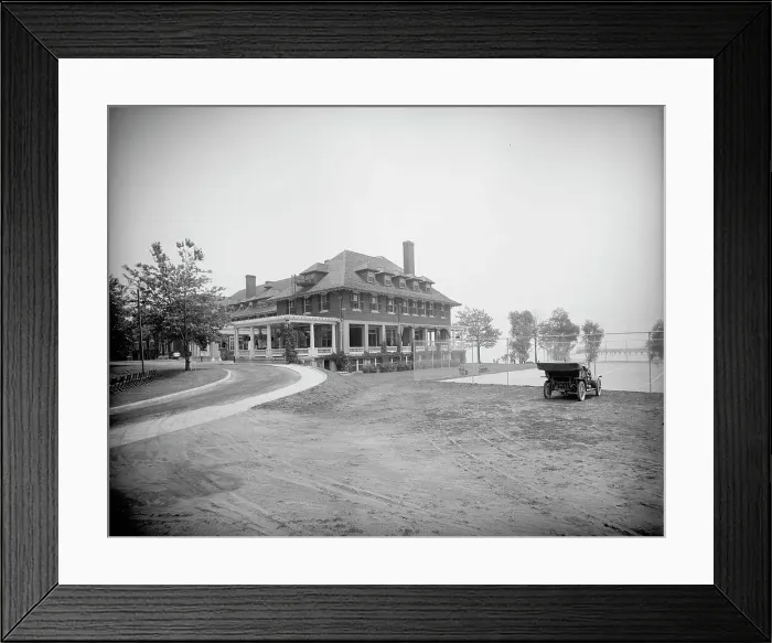 Framed Print : Country club, Grosse Pointe, Mich. between 1900 and 1920. Creator: Unknown Framed Print : Country club, Grosse Pointe, Mich. between 1900 and 1920. Creator: Unknown