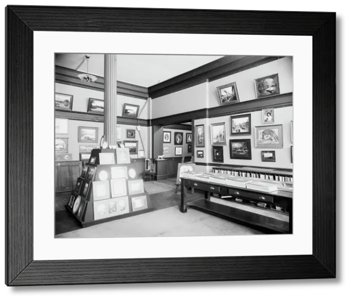 Framed Print : Detroit Photographic Co. 218 Fifth Avenue, New York, between 1900 and 1910. Creator: Unknown Framed Print : Detroit Photographic Co. 218 Fifth Avenue, New York, between 1900 and 1910. Creator: Unknown