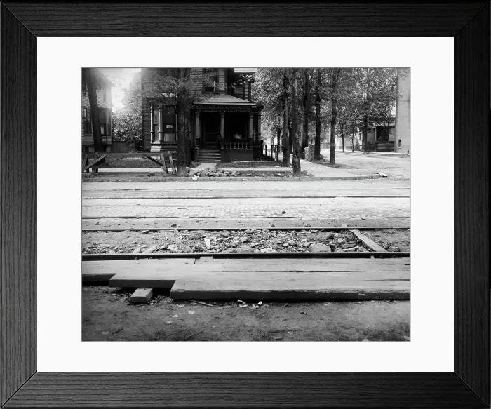 Framed Print : Construction work, grade separation, Fourteenth Avenue, Detroit, Mich. between 1905 and 1915. Creator: Unknown