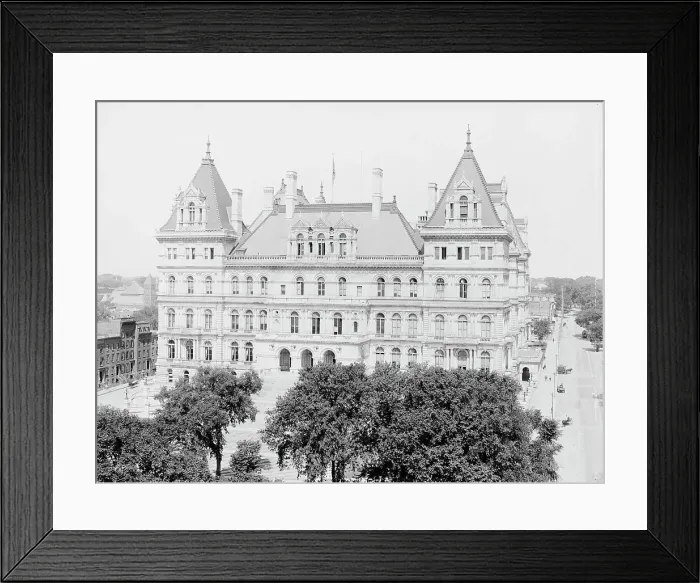 Framed Print : State Capitol, Albany, N.Y. between 1900 and 1906. Creator: Unknown Framed Print : State Capitol, Albany, N.Y. between 1900 and 1906. Creator: Unknown