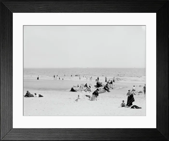 Framed Print : Beach in front of Sea Foam House, Old Orchard, Me. c1904. Creator: Unknown Framed Print : Beach in front of Sea Foam House, Old Orchard, Me. c1904. Creator: Unknown