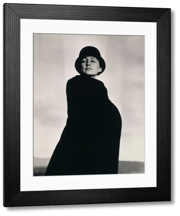 Framed Print : Georgia O'Keeffe, ca 1920-1921. Creator: Stieglitz, Alfred (1864-1946) Framed Print : Georgia O'Keeffe, ca 1920-1921. Creator: Stieglitz, Alfred (1864-1946)