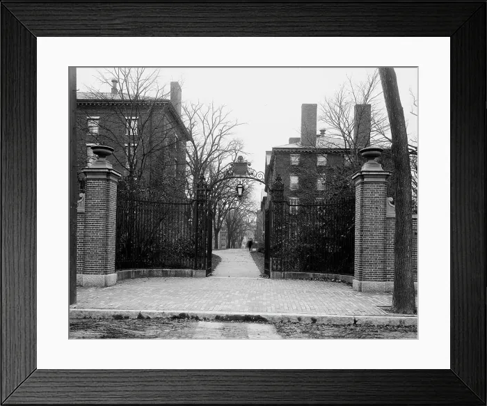 Framed Print : Holworthy Gate, Harvard University, Mass. between 1900 and 1905. Creator: Unknown Framed Print : Holworthy Gate, Harvard University, Mass. between 1900 and 1905. Creator: Unknown