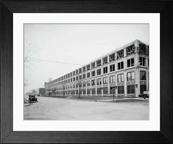 Framed Print : Packard [Motor Car Company] Auto Plant, Detroit, Mich. between 1900 and 1910. Creator: Unknown