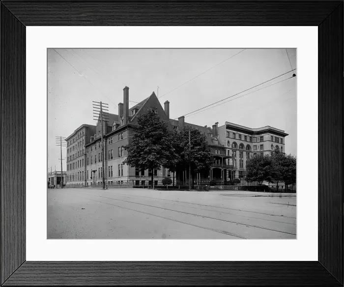 Framed Print : Hotel Vancouver, Vancouver, B.C. between 1900 and 1905. Creator: Unknown Framed Print : Hotel Vancouver, Vancouver, B.C. between 1900 and 1905. Creator: Unknown