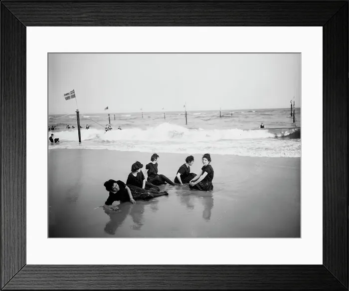 Framed Print : An Afternoon on the beach, between 1900 and 1905. Creator: Unknown Framed Print : An Afternoon on the beach, between 1900 and 1905. Creator: Unknown