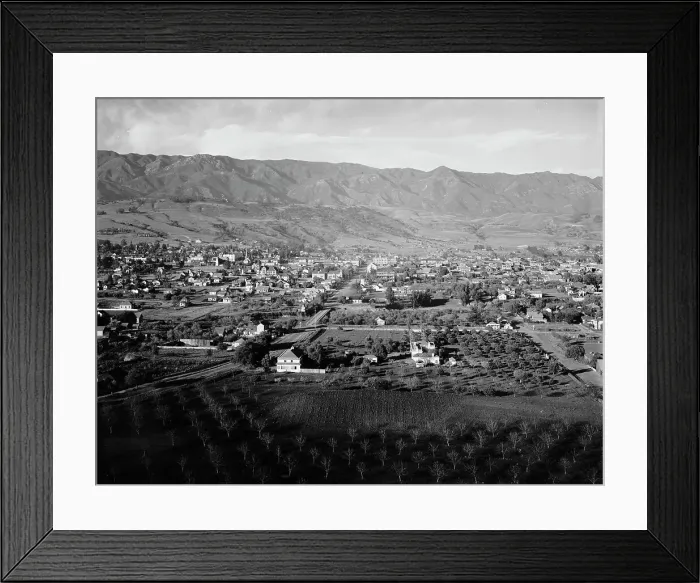 Framed Print : Santa Barbara, Cal. between 1900 and 1906. Creator: Unknown Framed Print : Santa Barbara, Cal. between 1900 and 1906. Creator: Unknown