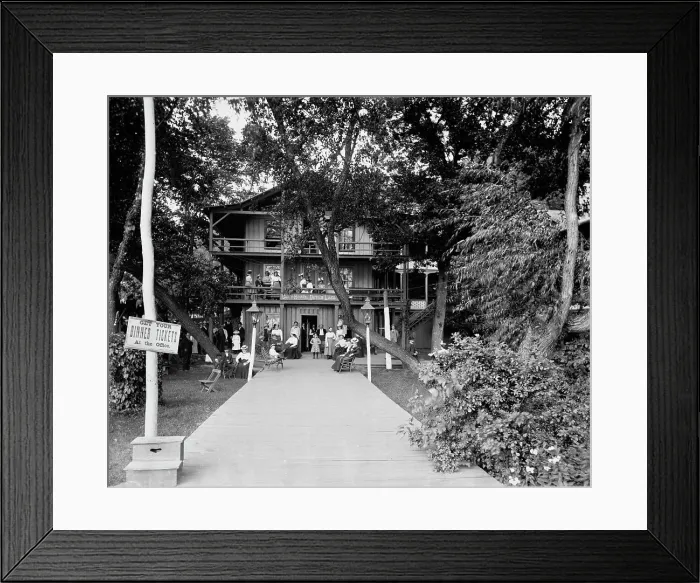Framed Print : Devil's Lake, Wis. Cliff House, c1898. Creator: Unknown Framed Print : Devil's Lake, Wis. Cliff House, c1898. Creator: Unknown