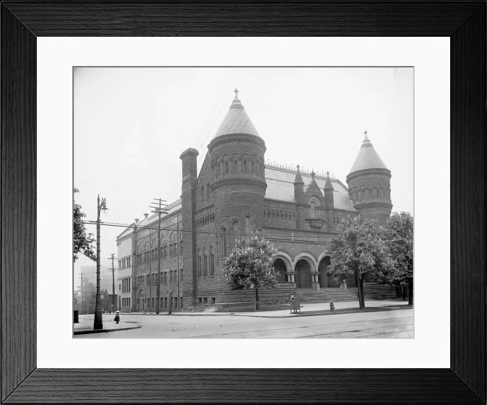 Framed Print : Art museum [Detroit Museum of Art], Detroit, Mich. between 1900 and 1910. Creator: Unknown