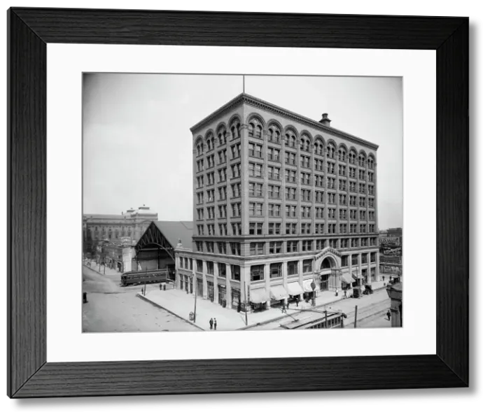 Framed Print : Union Traction Bldg. Indianapolis, Ind. between 1900 and 1910. Creator: Unknown Framed Print : Union Traction Bldg. Indianapolis, Ind. between 1900 and 1910. Creator: Unknown