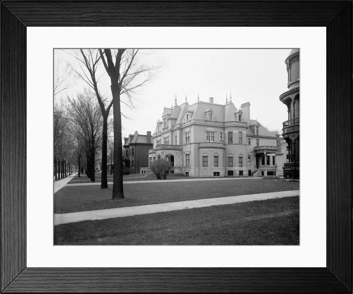 Framed Print : Home of Mrs. C.L. Stephens, 1123 Woodward Avenue, Detroit, Mich. between 1905 and 1915. Creator: Unknown Framed Print : Home of Mrs. C.L. Stephens, 1123 Woodward Avenue, Detroit, Mich. between 1905 and 1915. Creator: Unknown