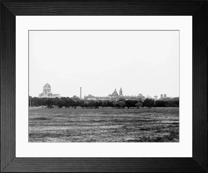 Framed Print : The Ponce de Leon from the R.R. station, between 1880 and 1897. Creator: William H. Jackson Framed Print : The Ponce de Leon from the R.R. station, between 1880 and 1897. Creator: William H. Jackson